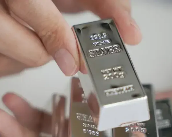 Track the Latest Silver Price Movements